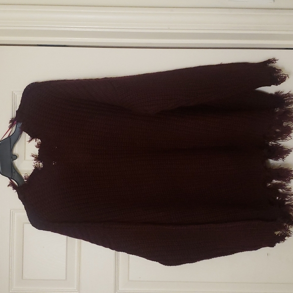 SALE!!💖💞 Miracle Maroon Ripped Oversized V-Neck Sweater - Picture 6 of 6